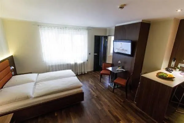 Boardinghouse Lägenhetshotell 4*